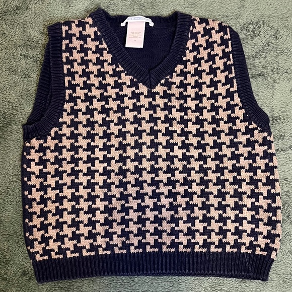 2 years old boy, set of 4tops. H&M/JANIE and JACK/TOMMY HILFIGER/GAP - Picture 5 of 5